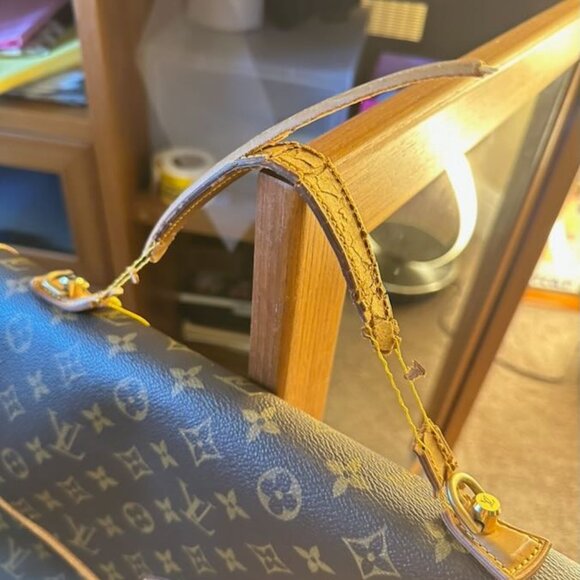 Louis Vuitton Beverly Vintage Bag with Shoulder Strap - Picture 9 of 14